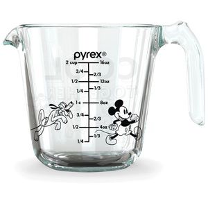 NWT Pyrex DISNEY Mickey & Friends 2-cup Glass Measuring Cup